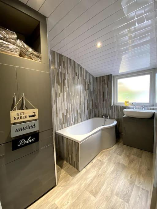 Brynhyfryd Cottage Aberaman Extérieur photo