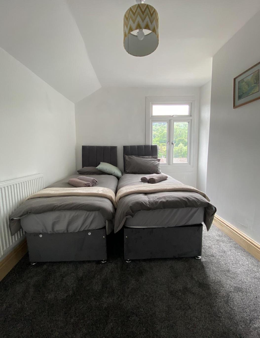 Brynhyfryd Cottage Aberaman Extérieur photo