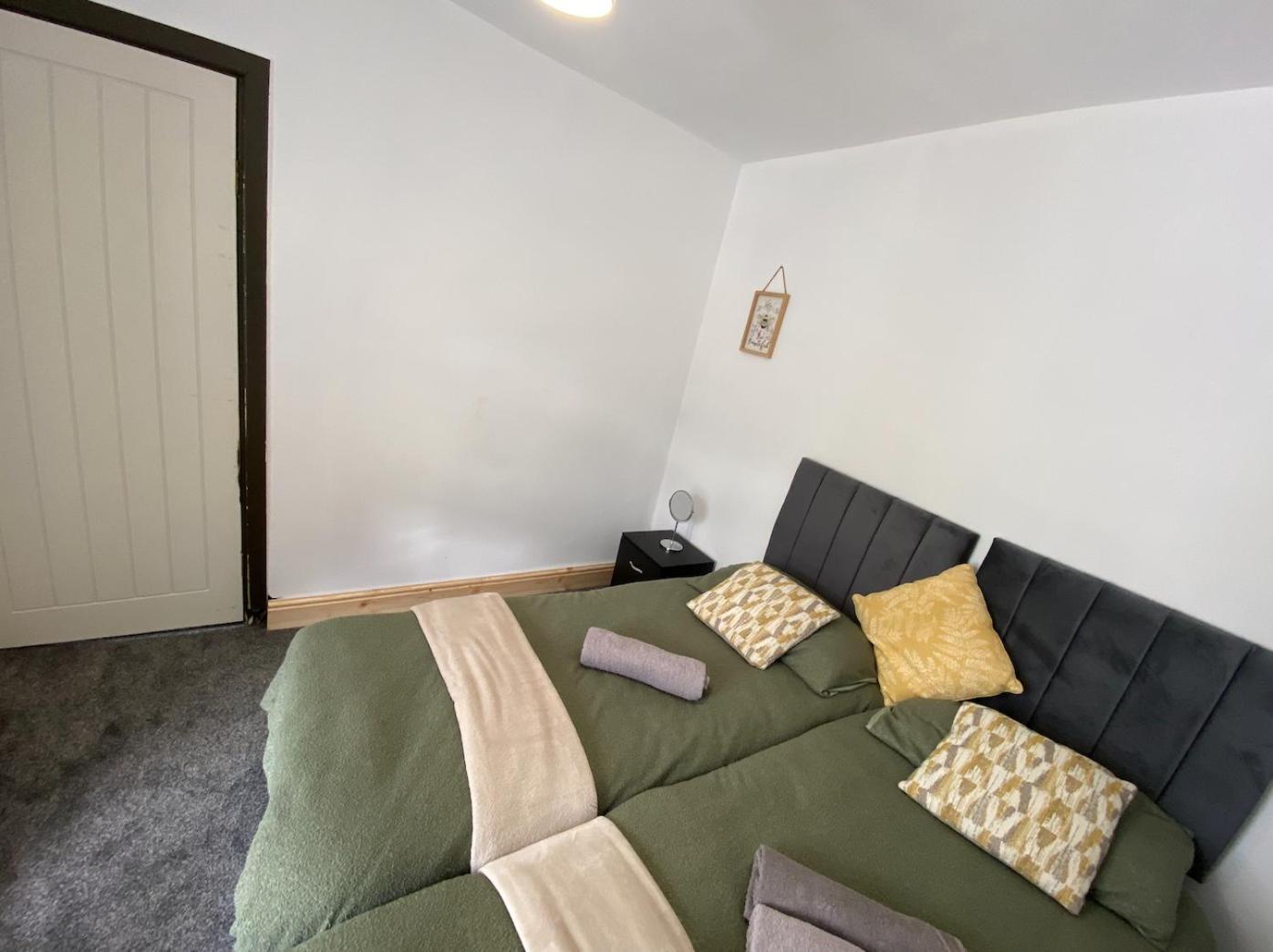 Brynhyfryd Cottage Aberaman Extérieur photo