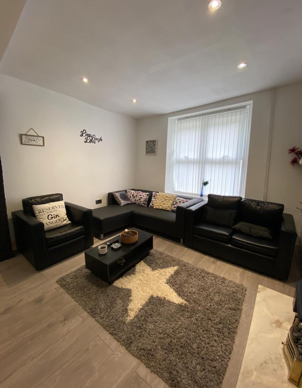 Brynhyfryd Cottage Aberaman Extérieur photo